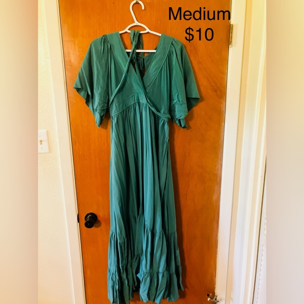 Elegant Green Maxi Dress